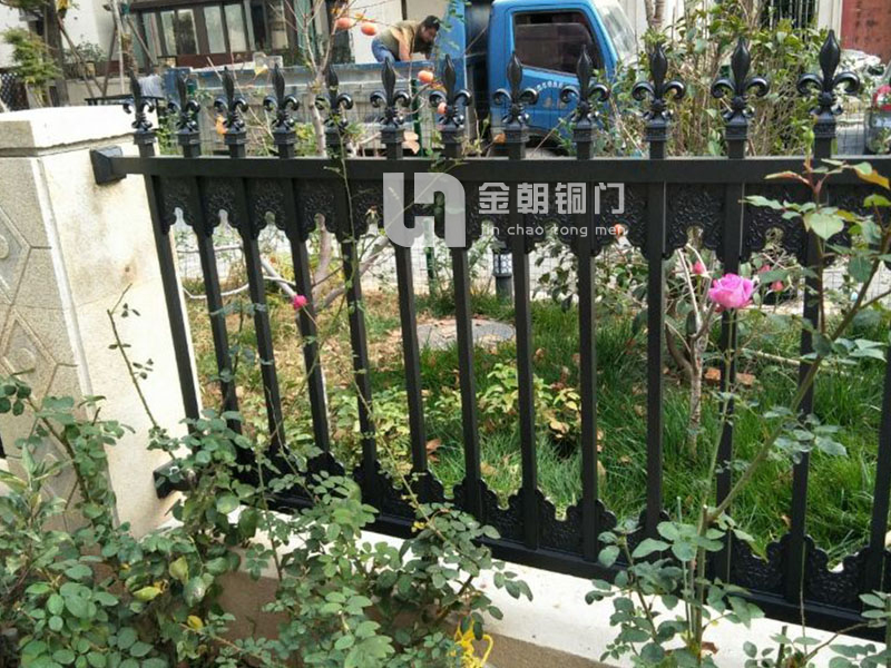 鋁藝護(hù)欄